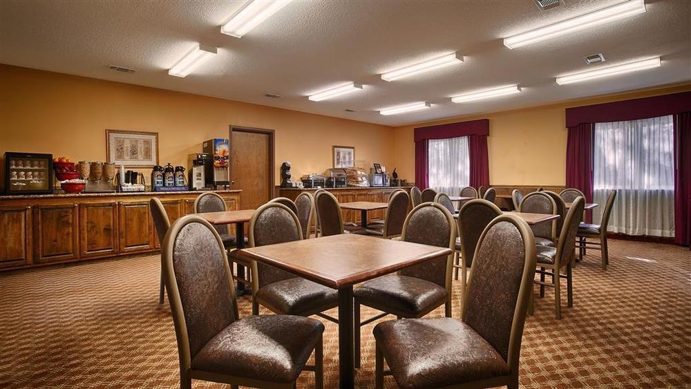 Americas Best Value Inn Wiggins Restaurant bilde