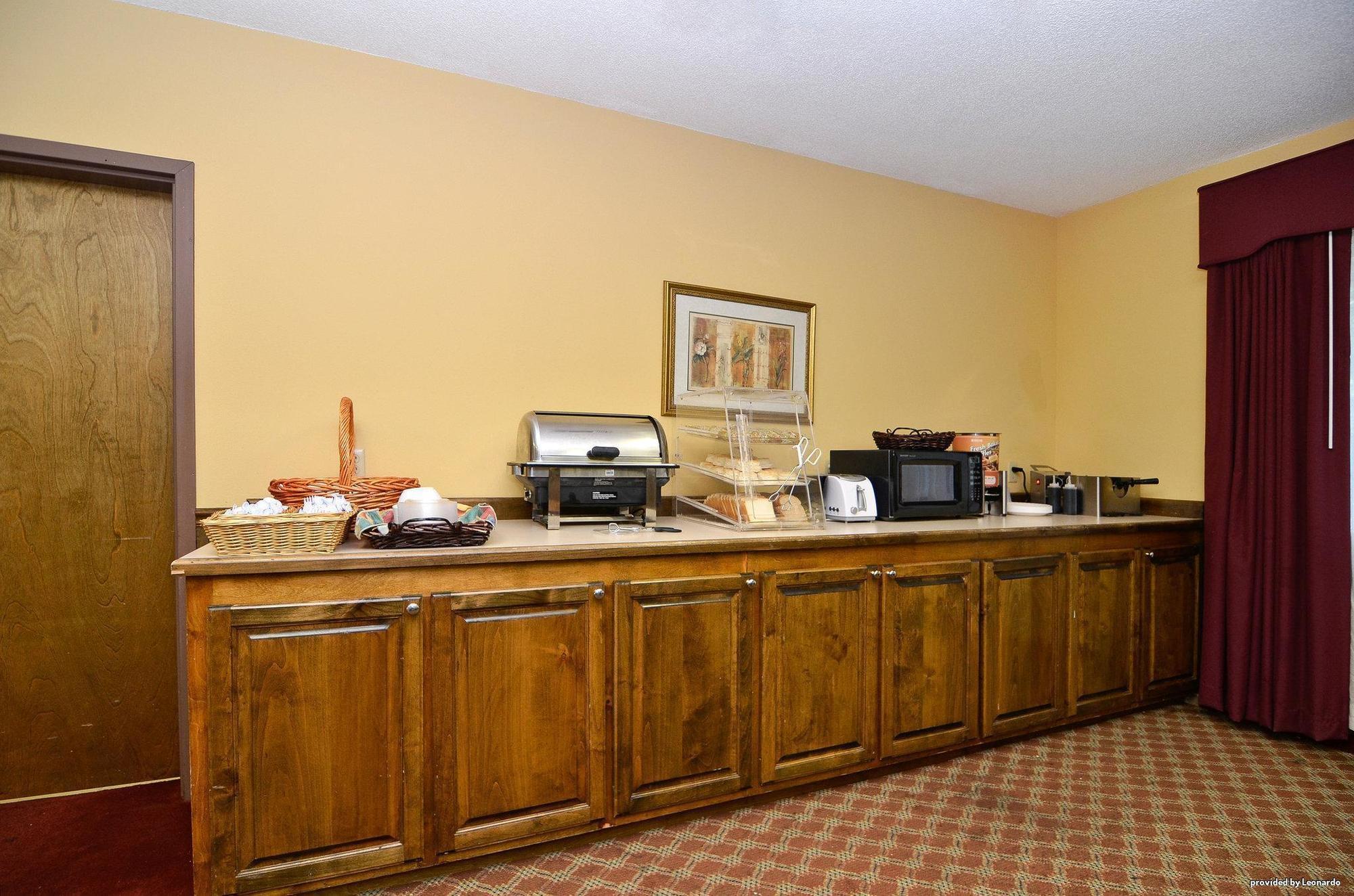 Americas Best Value Inn Wiggins Restaurant bilde