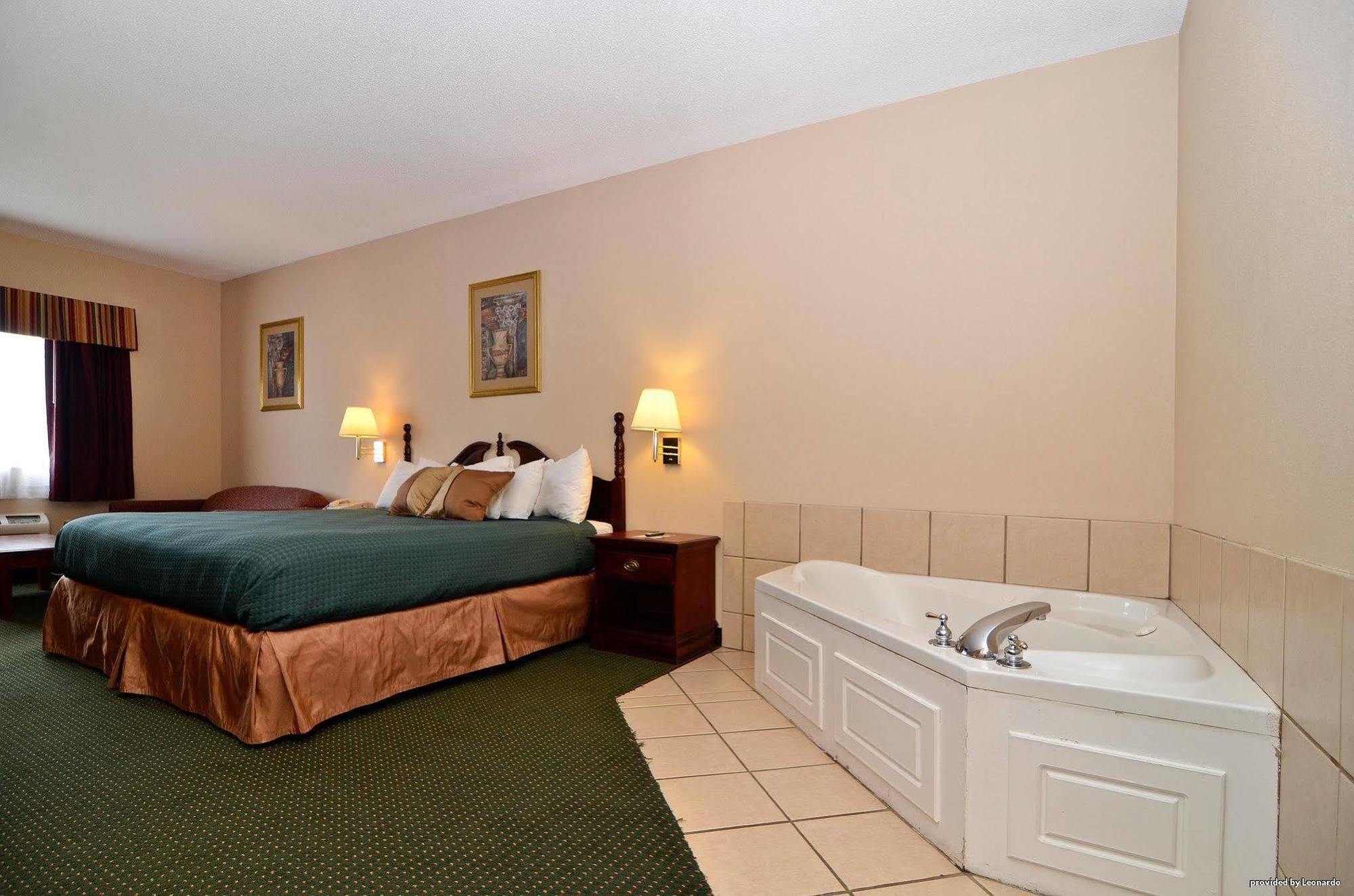 Americas Best Value Inn Wiggins Rom bilde